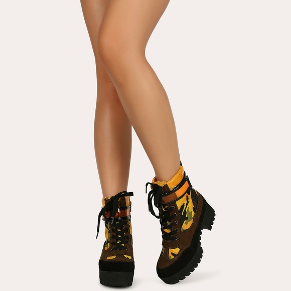 NEW🔥Camo Combat Booties Lace Up Lug Sole Med Heel - Picture 7 of 7